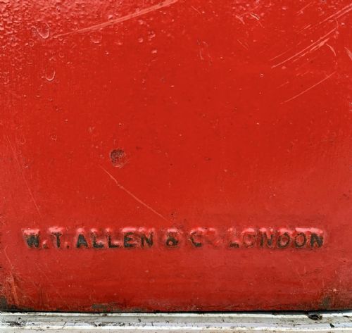 AN ORIGINAL GEORGE VI 1938 POLE MOUNTED POST BOX WITH A DOMED TOP - ADDITIONAL PHOTO 14