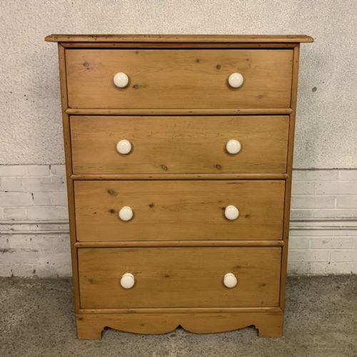 victorian pine chest of drawers with original porcelain knobs - CATEGORY: ANTIQUE CHEST OF DRAWERS - DATED VICTORIAN