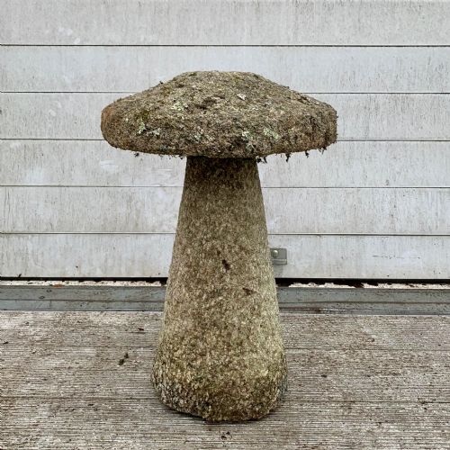 19th century cornish granite staddle stone - CATEGORY: ANTIQUE MISCELLANEOUS - DATED 19TH CENTURY