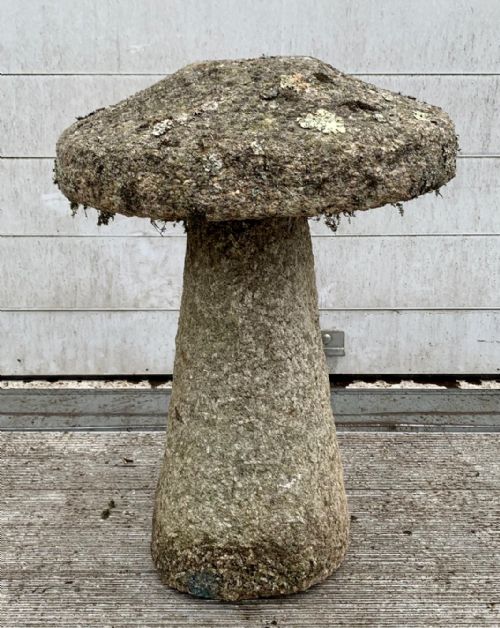 19TH CENTURY CORNISH GRANITE STADDLE STONE - ADDITIONAL PHOTO 3