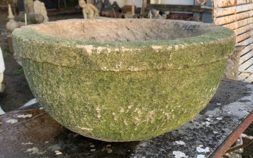 19TH CENTURY HAND CARVED STONE POT PROBABLY COTSWOLD STONE - ADDITIONAL PHOTO 1