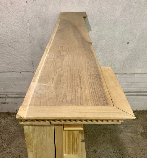 VICTORIAN PINE AND WALNUT FIRE SURROUND WITH GESSO DETAILS AND TWIN COLUMNS - ADDITIONAL PHOTO 3