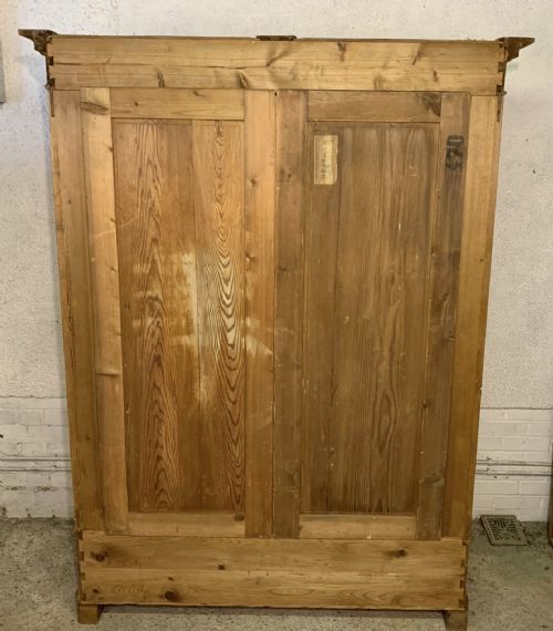 CIRCA 1900 EAST EUROPEAN PINE KNOCK DOWN WARDROBE - ADDITIONAL PHOTO 12