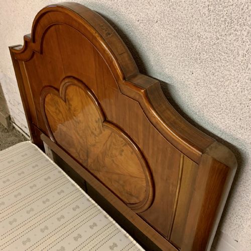 VICTORIAN MAHOGANY DOUBLE BED 4' 6 WIDE WITH NEW BASE - ADDITIONAL PHOTO 2
