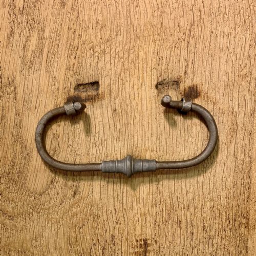 CIRCA 1900 OAK CAMPAIGN CUPBOARD IN 3 SEPARATE UNITS EACH WITH HANDLES LOCKS AND A KEY - ADDITIONAL PHOTO 14