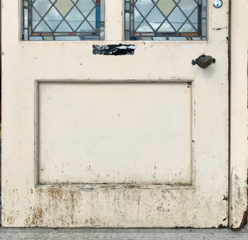 VICTORIAN ARCH TOP EXTERNAL PINE DOOR WITH STAINED GLASS PANELS DEPICTING MUSICAL INSTRUMENTS AND ORIGINAL FRAME - ADDITIONAL PHOTO 8