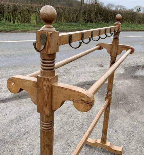 VICTORIAN PINE COUNTRY HOUSE TOWEL RAIL WITH BRASS HOOKS - ADDITIONAL PHOTO 2