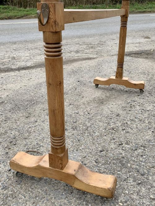 VICTORIAN PINE COUNTRY HOUSE TOWEL RAIL WITH BRASS HOOKS - ADDITIONAL PHOTO 4