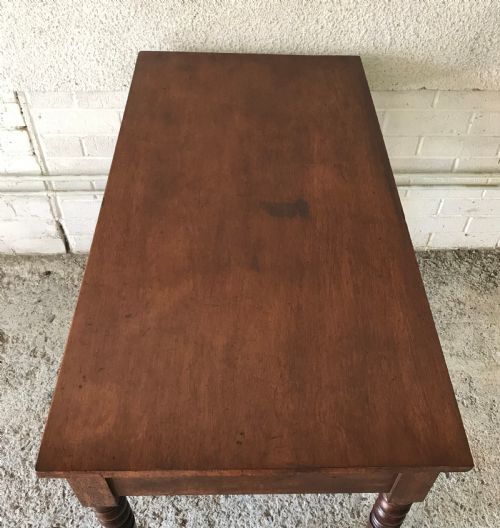 VICTORIAN MAHOGANY 2 DRAWER SIDEWRITING TABLE WITH TURNED LEGS - ADDITIONAL PHOTO 3