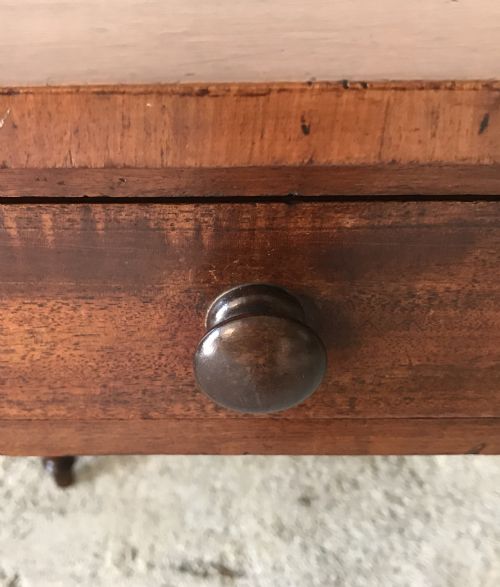 VICTORIAN MAHOGANY 2 DRAWER SIDEWRITING TABLE WITH TURNED LEGS - ADDITIONAL PHOTO 6