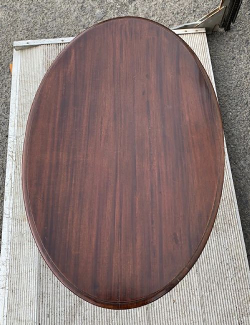 EARLY 19TH CENTURY MAHOGANY TILT TOP OVAL TABLE ON TRIPOD BASE - ADDITIONAL PHOTO 2