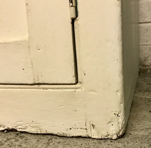 VICTORIAN PAINTED PINE LARDER CUPBOARD WITH 4 DOORS AND 2 DRAWERS - ADDITIONAL PHOTO 15