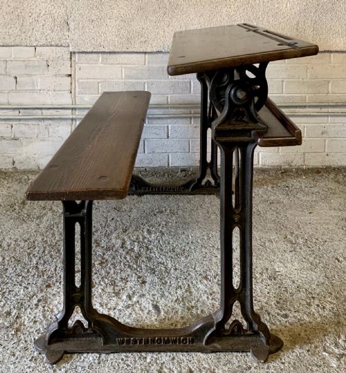 CIRCA 1900 DOUBLE SEAT SCHOOL DESK WITH ELM TOP AND SEAT ON CAST IRON BASE - ADDITIONAL PHOTO 8