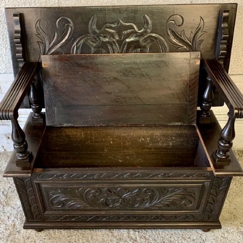 EARLY 20TH CENTURY CARVED OAK MONKS BENCH - ADDITIONAL PHOTO 4