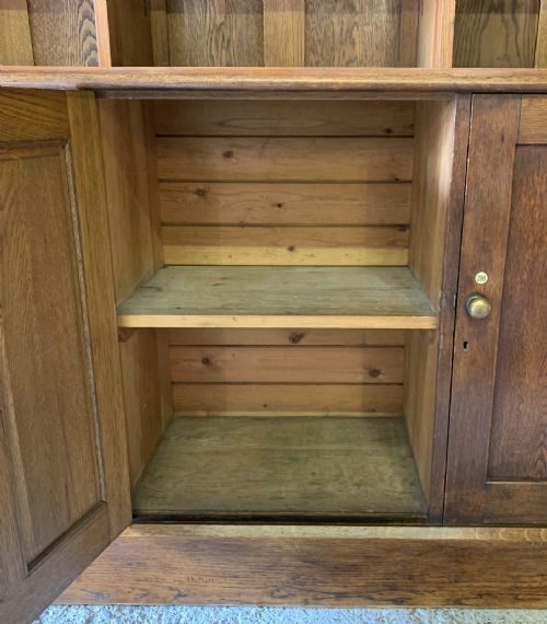 EARLY 20TH CENTURY OAK BOOKCASE COMPLETE WITH ORIGINAL BRASS HANDLES AND NUMBER PLATES - ADDITIONAL PHOTO 10