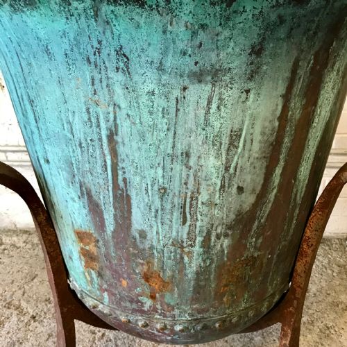19TH CENTURY RIVETED COPPER BOILER CAULDRON ON HEAVY IRON BASE - ADDITIONAL PHOTO 2