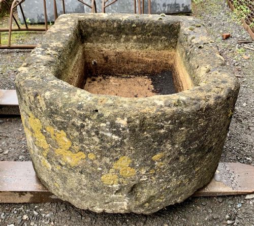 19TH CENTURY BATH STONE D END TROUGH - ADDITIONAL PHOTO 1