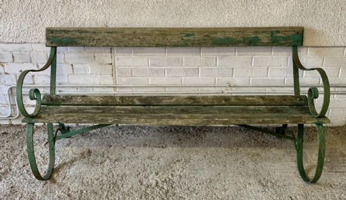 CIRCA 1900 WROUGHT IRON GARDEN BENCH WITH WOODEN SLATS IN ORIGINAL GREEN PAINT - ADDITIONAL PHOTO 1