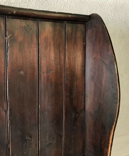 LATE 18TH CENTURY ELM SETTLE ON SLEDGE FEET - ADDITIONAL PHOTO 2