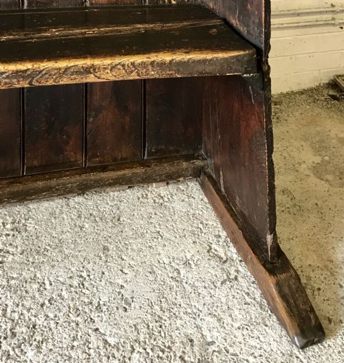 LATE 18TH CENTURY ELM SETTLE ON SLEDGE FEET - ADDITIONAL PHOTO 8