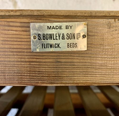 EARLY 20TH CENTURY PINE APPLE RACK WITH 12 DOUBLE SIDE PULLOUT RACKS - ADDITIONAL PHOTO 5