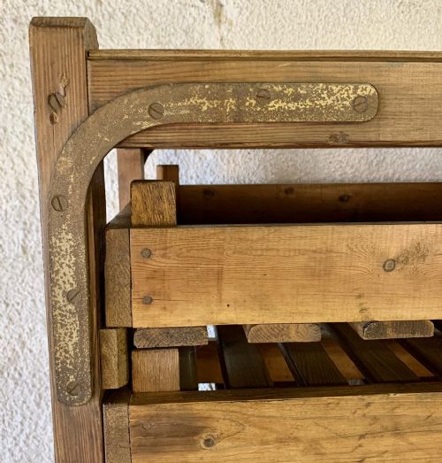 EARLY 20TH CENTURY PINE APPLE RACK WITH 12 DOUBLE SIDE PULLOUT RACKS - ADDITIONAL PHOTO 6