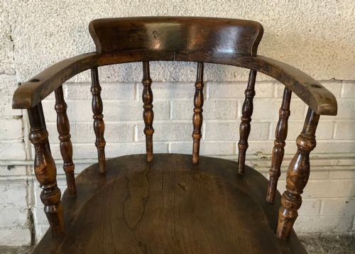 PAIR OF 19TH CENTURY SMOKER'S BOW CAPTAIN'S CHAIRS CONSTRUCTED FROM ELM AND BEECH - ADDITIONAL PHOTO 3