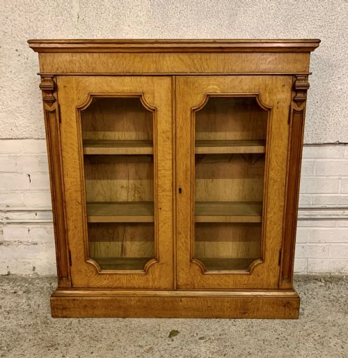victorian dwarf oak bookcase with glazed doors - CATEGORY: ANTIQUE BOOKCASES - DATED VICTORIAN