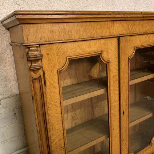 VICTORIAN DWARF OAK BOOKCASE WITH GLAZED DOORS - ADDITIONAL PHOTO 5