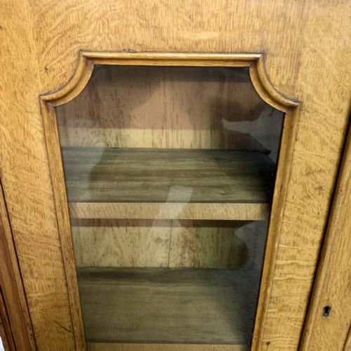 VICTORIAN DWARF OAK BOOKCASE WITH GLAZED DOORS - ADDITIONAL PHOTO 8