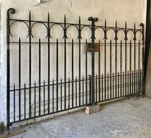 pair of impressive victorian entrance driveway gates 10' 3 wide - CATEGORY: ANTIQUE MISCELLANEOUS - DATED VICTORIAN
