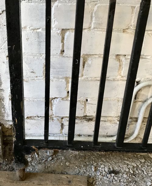 PAIR OF IMPRESSIVE VICTORIAN ENTRANCE DRIVEWAY GATES 10' 3 WIDE - ADDITIONAL PHOTO 6
