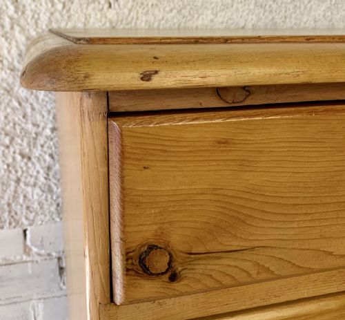 VICTORIAN PINE CHEST OF DRAWERS WITH 3 LONG AND 2 SHORT DRAWERS - ADDITIONAL PHOTO 6