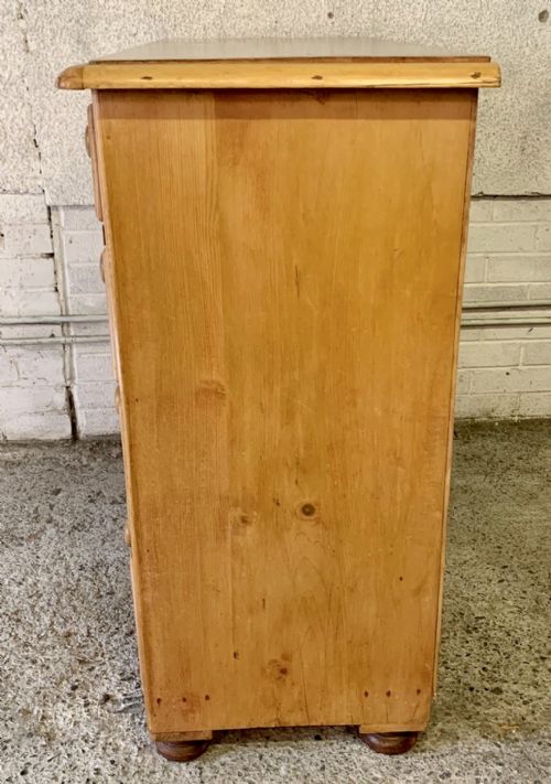 VICTORIAN PINE CHEST OF DRAWERS WITH 3 LONG AND 2 SHORT DRAWERS - ADDITIONAL PHOTO 10