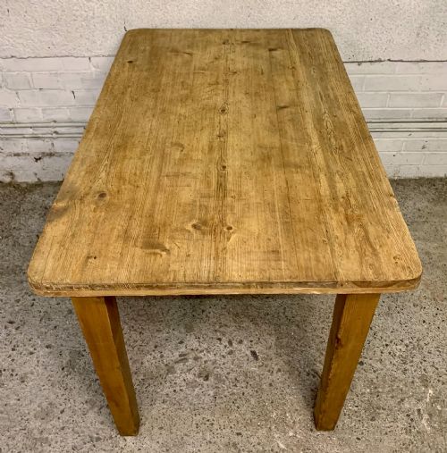VICTORIAN PINE SCRUB TOP TABLE WITH SINGLE DRAWER TO END AND ON TAPERING LEGS - ADDITIONAL PHOTO 4