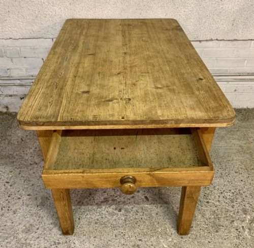 VICTORIAN PINE SCRUB TOP TABLE WITH SINGLE DRAWER TO END AND ON TAPERING LEGS - ADDITIONAL PHOTO 8