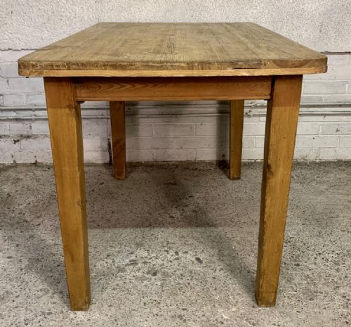 VICTORIAN PINE SCRUB TOP TABLE WITH SINGLE DRAWER TO END AND ON TAPERING LEGS - ADDITIONAL PHOTO 9