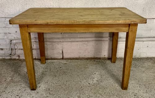 VICTORIAN PINE SCRUB TOP TABLE WITH SINGLE DRAWER TO END AND ON TAPERING LEGS - ADDITIONAL PHOTO 10
