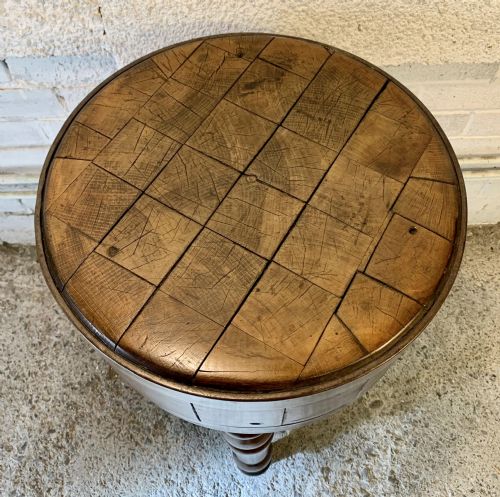 19TH CENTURY FRENCH BUTCHERS BLOCK - ADDITIONAL PHOTO 2