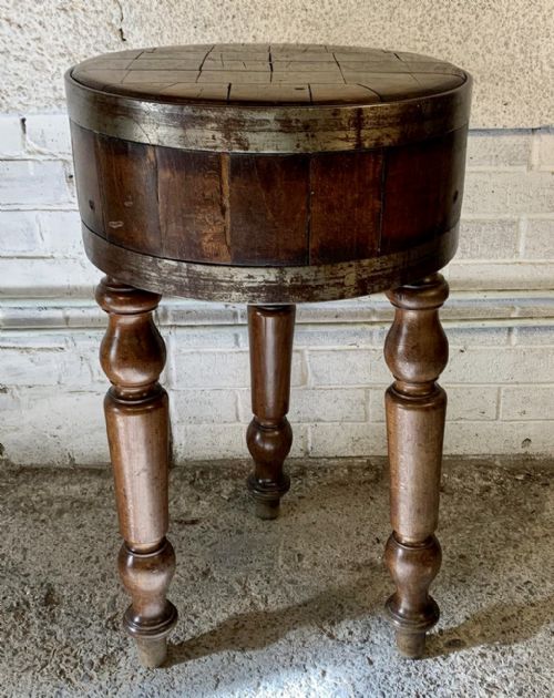 19TH CENTURY FRENCH BUTCHERS BLOCK - ADDITIONAL PHOTO 4