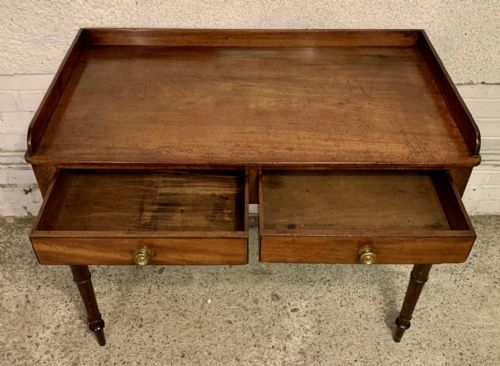 VICTORIAN MAHOGANY WRITING TABLE WITH ORIGINAL BRASS KNOBS - ADDITIONAL PHOTO 2