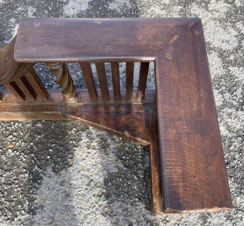 CIRCA 1900 LARGE SCALE OAK FENDER FROM A COUNTRY HOUSE - ADDITIONAL PHOTO 8