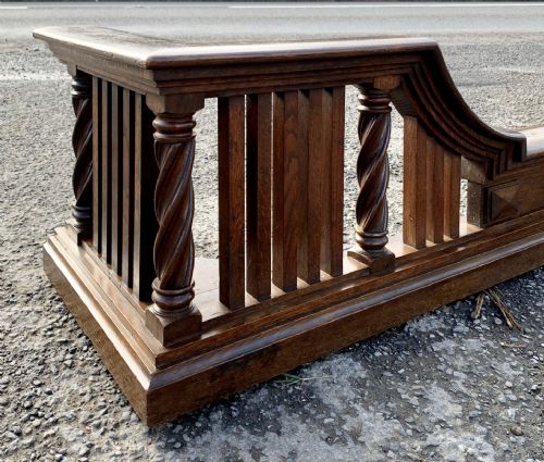 CIRCA 1900 LARGE SCALE OAK FENDER FROM A COUNTRY HOUSE - ADDITIONAL PHOTO 10