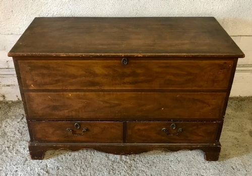 19TH CENTURY PINE MULE CHEST WITH ORIGINAL GRAIN EFFECT FINISH - ADDITIONAL PHOTO 2