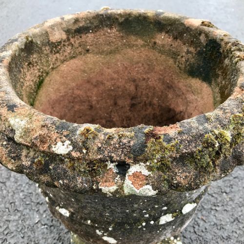 PAIR OF EARLY 20TH CENTURY RECONSTITUTED STONE URNS - ADDITIONAL PHOTO 4