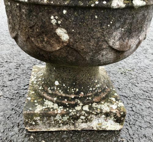 PAIR OF EARLY 20TH CENTURY RECONSTITUTED STONE URNS - ADDITIONAL PHOTO 6