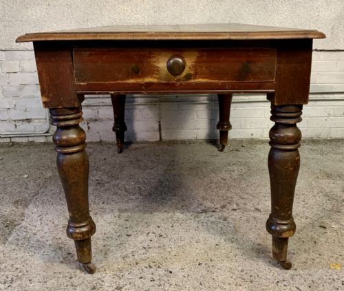 VICTORIAN PINE KITCHEN TABLE IN ORIGINAL FINISH AND ON TURNED LEGS WITH CASTERS - ADDITIONAL PHOTO 10