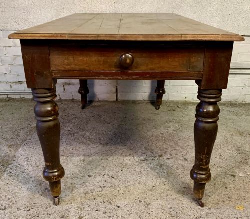 VICTORIAN PINE KITCHEN TABLE IN ORIGINAL FINISH AND ON TURNED LEGS WITH CASTERS - ADDITIONAL PHOTO 11