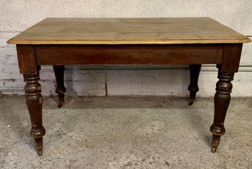 VICTORIAN PINE KITCHEN TABLE IN ORIGINAL FINISH AND ON TURNED LEGS WITH CASTERS - ADDITIONAL PHOTO 15