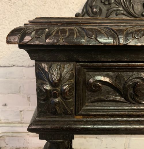 VICTORIAN CARVED OAK SIDE TABLE WITH 2 DRAWERS TO FRONT FRIEZE AND CARVED STAGS HEAD TO BACK GALLERY - ADDITIONAL PHOTO 7